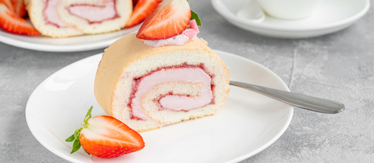 Strawberry roll with Delicake flour